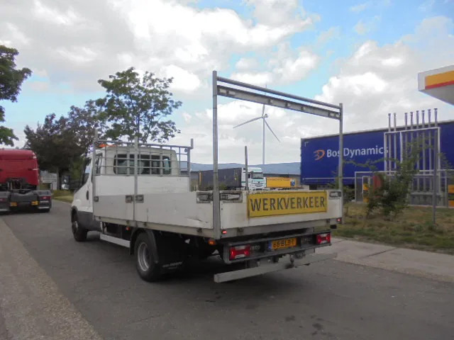 Iveco Daily 70 C18 + NL KENTEKEN APK TOT 19-07-2026 - Platós teherautó: 5 kép. Iveco Daily 70 C18 + NL KENTEKEN APK TOT 19-07-2026 - Platós teherautó: 5 kép.