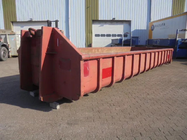 KTK 15M - Tengeri konténer: 1 kép. KTK 15M - Tengeri konténer: 1 kép.