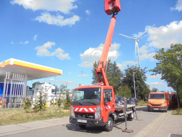 Renault Maxity 120 DXI - Kisteherautó: 1 kép. Renault Maxity 120 DXI - Kisteherautó: 1 kép.