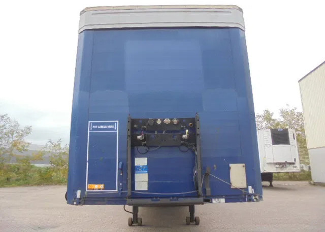 Kögel S24-1 NL TRAILER APK TOT 21-10-2026 - Ponyvás félpótkocsi: 2 kép. Kögel S24-1 NL TRAILER APK TOT 21-10-2026 - Ponyvás félpótkocsi: 2 kép.