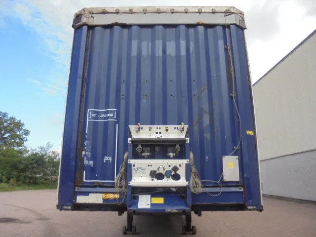 Krone SD NL KENTEKEN BPW TROMMEL ASSEN 35 IN STOCK BLACK FRYDAY SELL - Ponyvás félpótkocsi: 2 kép. Krone SD NL KENTEKEN BPW TROMMEL ASSEN 35 IN STOCK BLACK FRYDAY SELL - Ponyvás félpótkocsi: 2 kép.