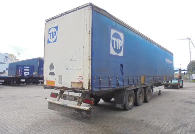 Krone SD27 BPW DRUM - Ponyvás félpótkocsi: 4 kép. Krone SD27 BPW DRUM - Ponyvás félpótkocsi: 4 kép.