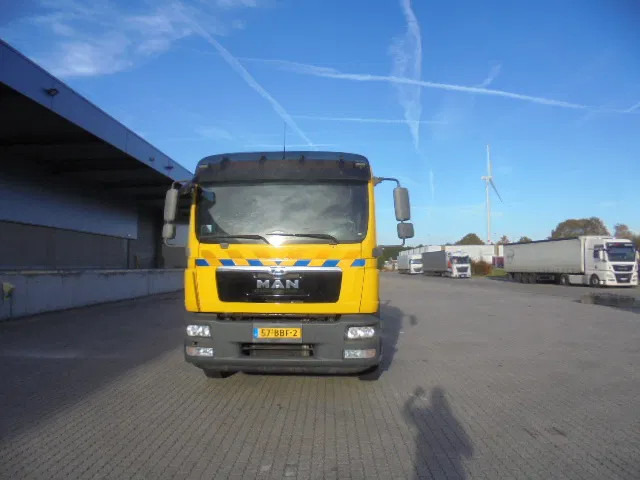 MAN TGM 12.250 NL TRUCK - Autószállító teherautó: 2 kép. MAN TGM 12.250 NL TRUCK - Autószállító teherautó: 2 kép.