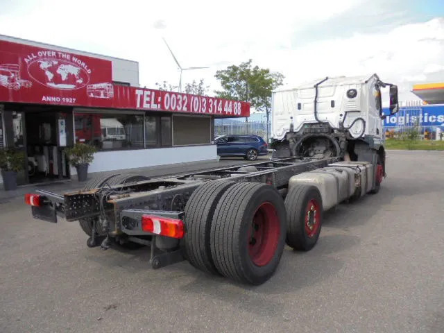 Mercedes-Benz ACTROS 2340 6X2 - Autószállító teherautó: 4 kép. Mercedes-Benz ACTROS 2340 6X2 - Autószállító teherautó: 4 kép.