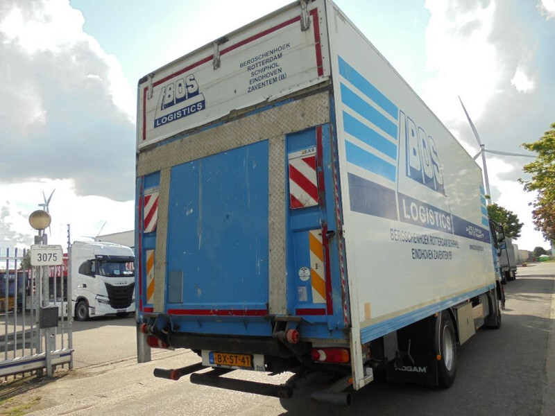 Mercedes-Benz Actros 1841 ACTROS 1841 L - Dobozos felépítményű teherautó: 3 kép. Mercedes-Benz Actros 1841 ACTROS 1841 L - Dobozos felépítményű teherautó: 3 kép.