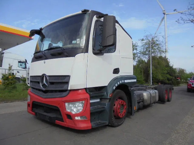 Mercedes-Benz Actros 2336 LL 6X2 EUR 6 - Autószállító teherautó: 1 kép. Mercedes-Benz Actros 2336 LL 6X2 EUR 6 - Autószállító teherautó: 1 kép.