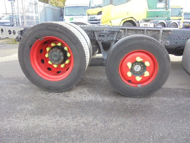Mercedes-Benz Actros 2340 6X2 EUR 6 - Alvaz teherautó: 5 kép. Mercedes-Benz Actros 2340 6X2 EUR 6 - Alvaz teherautó: 5 kép.