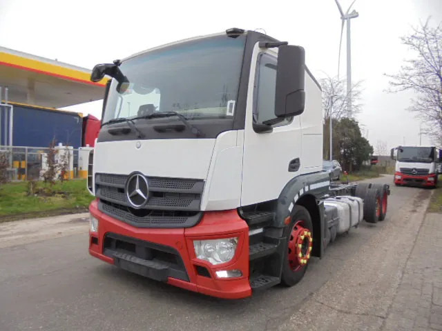 Mercedes-Benz Actros 2340 LL - Autószállító teherautó: 1 kép. Mercedes-Benz Actros 2340 LL - Autószállító teherautó: 1 kép.