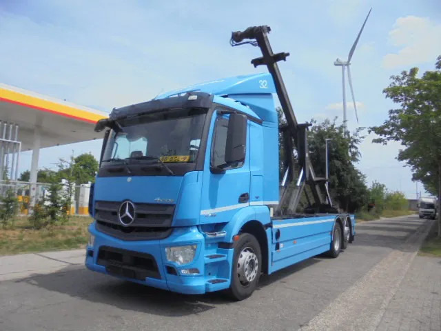 Mercedes-Benz Antos 2733 - Teherautó - kábelrendszer: 1 kép. Mercedes-Benz Antos 2733 - Teherautó - kábelrendszer: 1 kép.