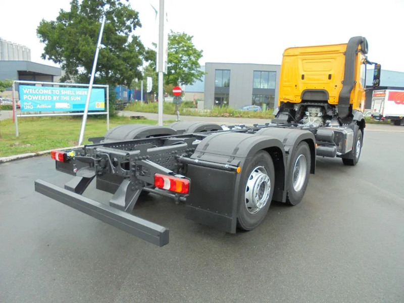 Mercedes-Benz Arocs AROCS 2848 6X2 MET FABRIEKS GARANTIE - Alvaz teherautó: 3 kép. Mercedes-Benz Arocs AROCS 2848 6X2 MET FABRIEKS GARANTIE - Alvaz teherautó: 3 kép.