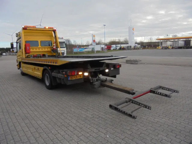 Mercedes-Benz Atego 1224 NL TRUCK - Vontató: 4 kép. Mercedes-Benz Atego 1224 NL TRUCK - Vontató: 4 kép.