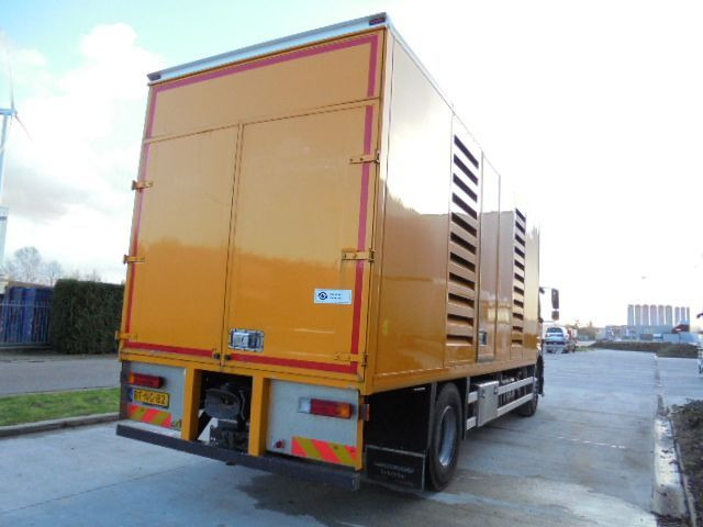 Mercedes-Benz Axor 1829 + HAMMELMAN - Szippantós autó: 4 kép. Mercedes-Benz Axor 1829 + HAMMELMAN - Szippantós autó: 4 kép.