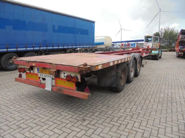 Netam-Fruehauf OCCR 36 324 NL KENTEKEN STEEL SPRINGS - Félpótkocsi cserefelépítményes: 5 kép. Netam-Fruehauf OCCR 36 324 NL KENTEKEN STEEL SPRINGS - Félpótkocsi cserefelépítményes: 5 kép.