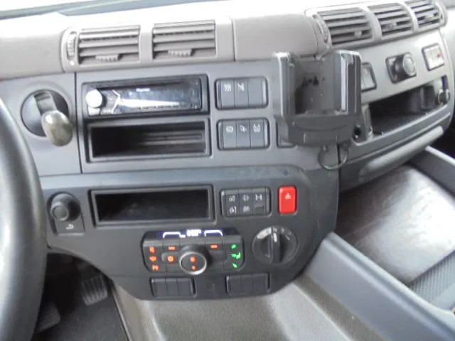 Nyergesvontató DAF CF 410 SSC: 11 kép. Nyergesvontató DAF CF 410 SSC: 11 kép.