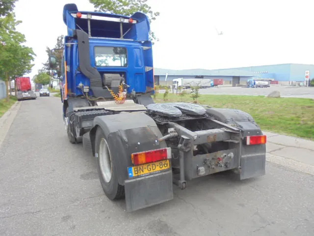 DAF CF 75.270 CF 75 HANDGESCHAKELD NL TRUCK TUV -APK 12--5-2026 - Nyergesvontató: 3 kép. DAF CF 75.270 CF 75 HANDGESCHAKELD NL TRUCK TUV -APK 12--5-2026 - Nyergesvontató: 3 kép.