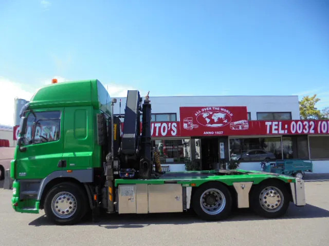 DAF CF 85.360 FTN 6X2 - Nyergesvontató: 2 kép. DAF CF 85.360 FTN 6X2 - Nyergesvontató: 2 kép.