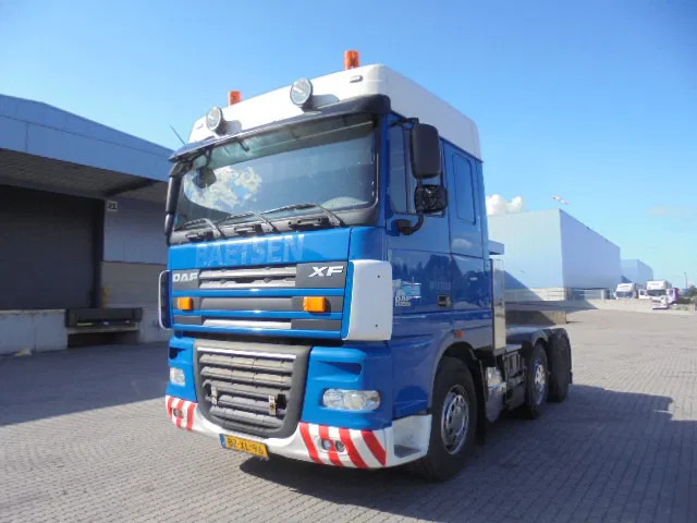 DAF XF 105 460 6X2 NL TRUCK - Nyergesvontató: 1 kép. DAF XF 105 460 6X2 NL TRUCK - Nyergesvontató: 1 kép.