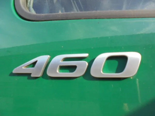 DAF XF 106.460 SUPER SPACE CAB - Nyergesvontató: 4 kép. DAF XF 106.460 SUPER SPACE CAB - Nyergesvontató: 4 kép.