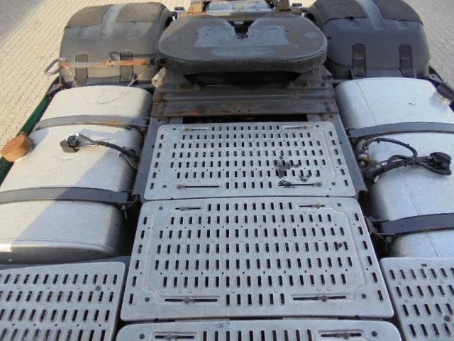 Nyergesvontató DAF XF 106.460 SUPER SPACE CAB: 17 kép. Nyergesvontató DAF XF 106.460 SUPER SPACE CAB: 17 kép.