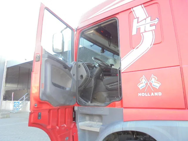 Nyergesvontató DAF XF 440 6X2 NL TRUCK: 9 kép.