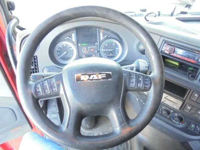 Nyergesvontató DAF XF 440 6X2 NL TRUCK: 18 kép.