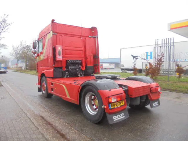 Nyergesvontató DAF XF 440 ADR TUV 02-26: 7 kép. Nyergesvontató DAF XF 440 ADR TUV 02-26: 7 kép.