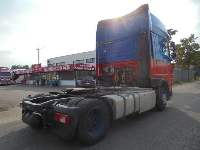 DAF XF 440 MEGA - Nyergesvontató: 4 kép. DAF XF 440 MEGA - Nyergesvontató: 4 kép.
