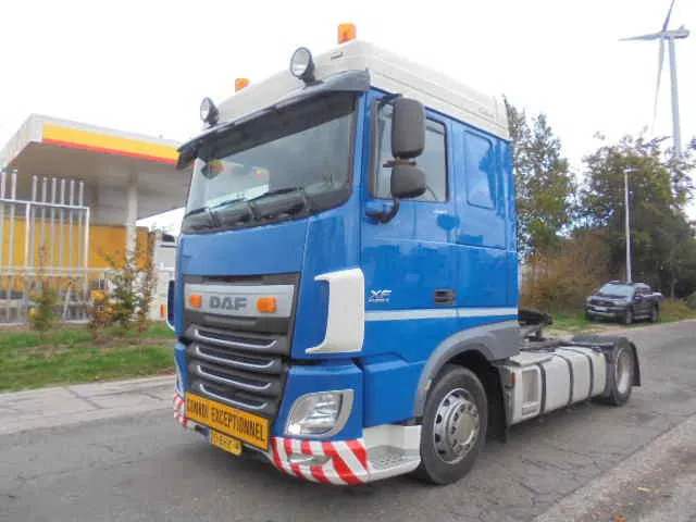 DAF XF 440 NL TRUCK - Nyergesvontató: 1 kép. DAF XF 440 NL TRUCK - Nyergesvontató: 1 kép.