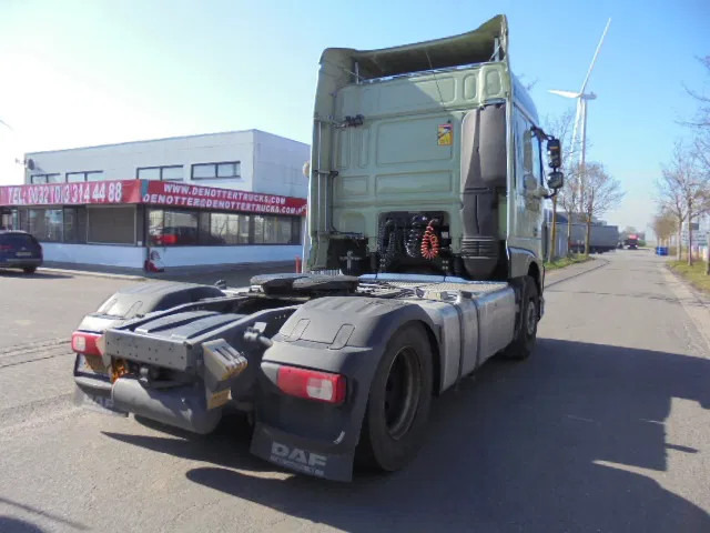 DAF XF 440 NL TRUCK - Nyergesvontató: 4 kép. DAF XF 440 NL TRUCK - Nyergesvontató: 4 kép.