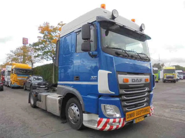 DAF XF 440 NL TRUCK - Nyergesvontató: 3 kép. DAF XF 440 NL TRUCK - Nyergesvontató: 3 kép.