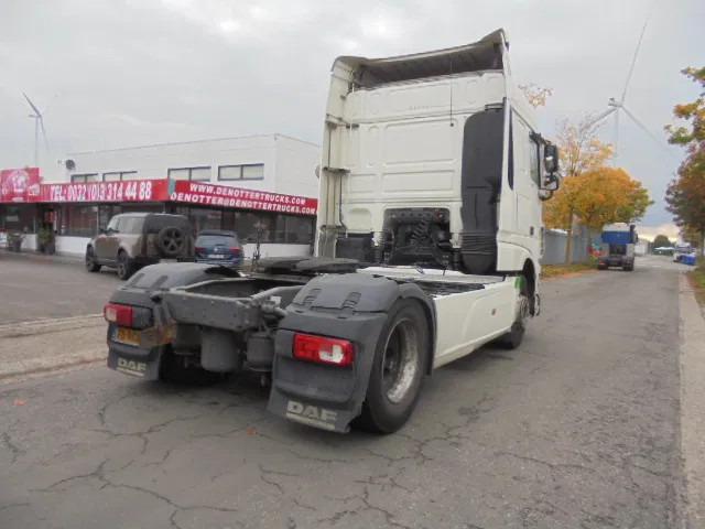 DAF XF 460 NL TRUCK RETARDER - Nyergesvontató: 4 kép. DAF XF 460 NL TRUCK RETARDER - Nyergesvontató: 4 kép.