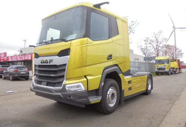 DAF XF 480 FT + HYDRAULICS MET FABRIEKS GARANTIE - Nyergesvontató: 1 kép. DAF XF 480 FT + HYDRAULICS MET FABRIEKS GARANTIE - Nyergesvontató: 1 kép.