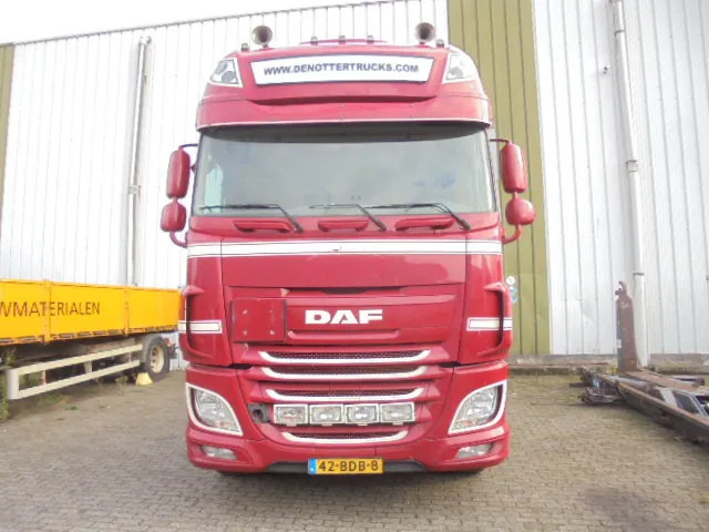 DAF XF 510 FT NL TRUCK - Nyergesvontató: 2 kép. DAF XF 510 FT NL TRUCK - Nyergesvontató: 2 kép.