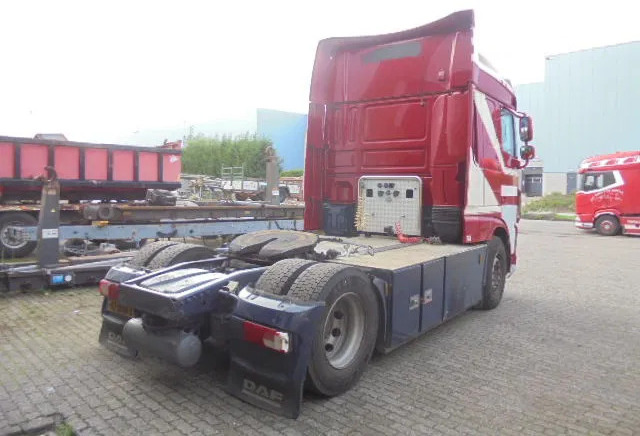 DAF XF 510 FT NL TRUCK - Nyergesvontató: 4 kép. DAF XF 510 FT NL TRUCK - Nyergesvontató: 4 kép.
