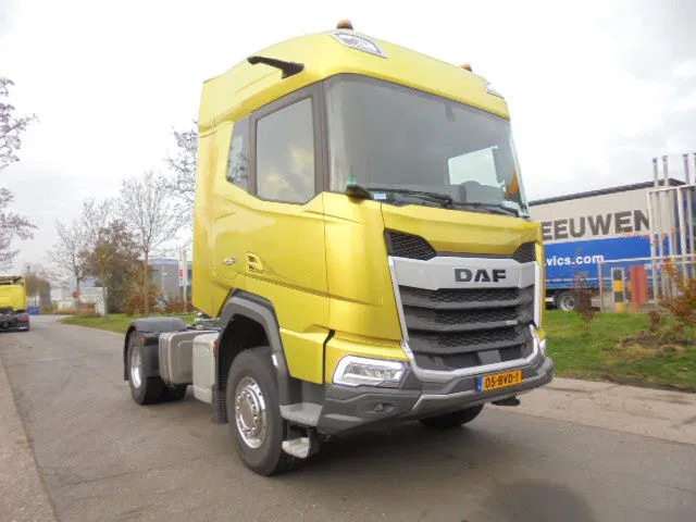 DAF XFC 530 FT DEMO KIEPHYDROLIEK MET FABRIEKS GARANTIE - Nyergesvontató: 4 kép. DAF XFC 530 FT DEMO KIEPHYDROLIEK MET FABRIEKS GARANTIE - Nyergesvontató: 4 kép.
