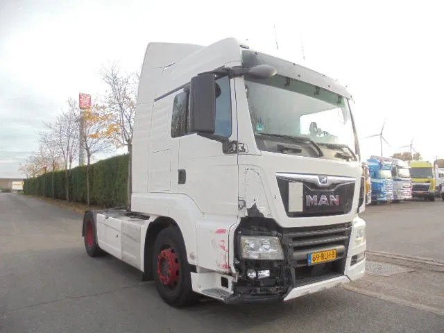 MAN TGS 18.320 NL TRUCK TUV 07-2026 - Nyergesvontató: 3 kép. MAN TGS 18.320 NL TRUCK TUV 07-2026 - Nyergesvontató: 3 kép.
