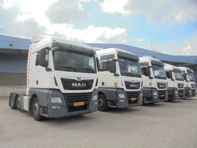 MAN TGX 26-420 XL 6x2 NEW EXPORT PRICES - Nyergesvontató: 3 kép. MAN TGX 26-420 XL 6x2 NEW EXPORT PRICES - Nyergesvontató: 3 kép.