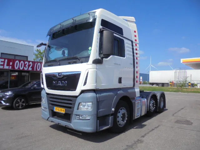 MAN TGX 26.420 XXL 6X2 NL TRUCK - Nyergesvontató: 1 kép. MAN TGX 26.420 XXL 6X2 NL TRUCK - Nyergesvontató: 1 kép.