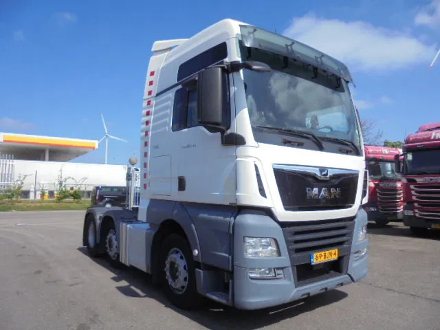 MAN TGX 26.420 XXL 6X2 NL TRUCK - Nyergesvontató: 3 kép. MAN TGX 26.420 XXL 6X2 NL TRUCK - Nyergesvontató: 3 kép.