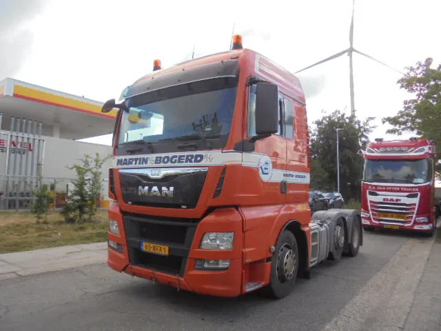 MAN TGX 26.440 XL NL TRUCK - Nyergesvontató: 1 kép. MAN TGX 26.440 XL NL TRUCK - Nyergesvontató: 1 kép.