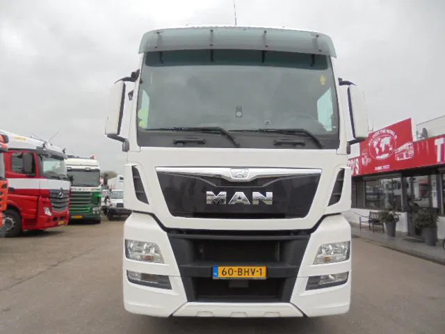 MAN TGX 26-480 6X2 NEW TYPE TACHO-SMART TACHO - Nyergesvontató: 2 kép. MAN TGX 26-480 6X2 NEW TYPE TACHO-SMART TACHO - Nyergesvontató: 2 kép.