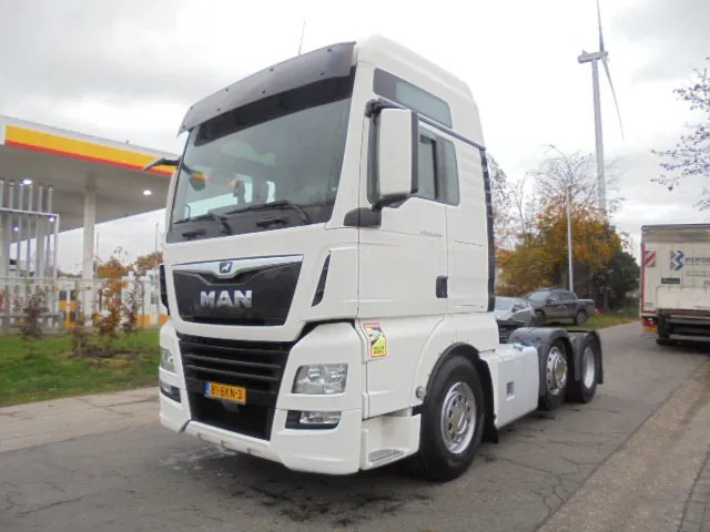 MAN TGX 26.500 6X2 EUR6 SMART TACHO 20X IN STOCK - Nyergesvontató: 1 kép. MAN TGX 26.500 6X2 EUR6 SMART TACHO 20X IN STOCK - Nyergesvontató: 1 kép.