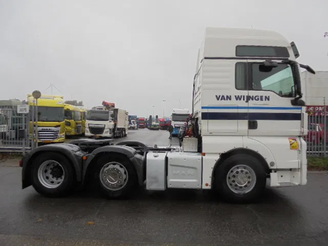 MAN TGX 26.500 XXL 6X2 NEW TYPE TACHO -SMART TACHO - Nyergesvontató: 4 kép. MAN TGX 26.500 XXL 6X2 NEW TYPE TACHO -SMART TACHO - Nyergesvontató: 4 kép.