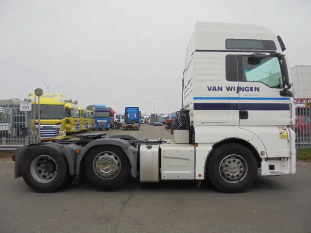 MAN TGX 26.500 XXL 6X2 SMART TACHO - Nyergesvontató: 4 kép. MAN TGX 26.500 XXL 6X2 SMART TACHO - Nyergesvontató: 4 kép.