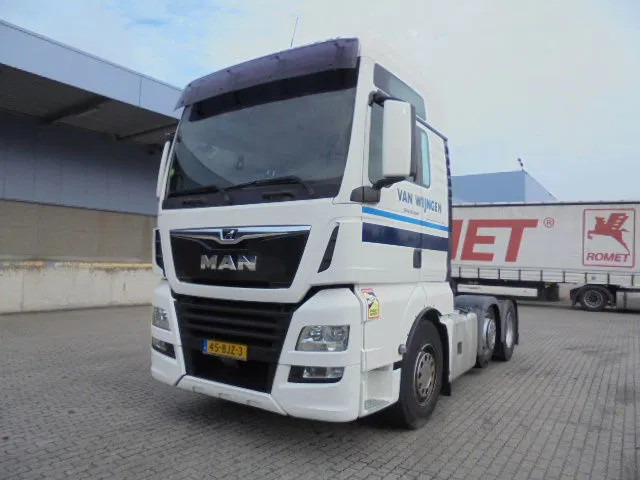 MAN TGX 26-500 XXL NEW TYPE TACHO - Nyergesvontató: 1 kép. MAN TGX 26-500 XXL NEW TYPE TACHO - Nyergesvontató: 1 kép.
