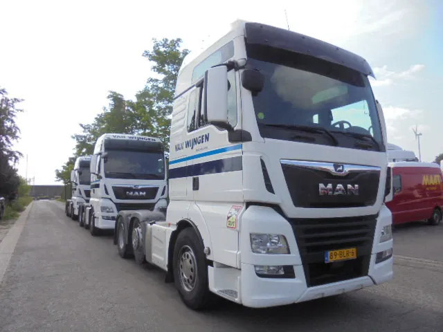 MAN TGX 26.500 XXL NL TRUCK SMART TACHO 20X IN STOCK - Nyergesvontató: 2 kép. MAN TGX 26.500 XXL NL TRUCK SMART TACHO 20X IN STOCK - Nyergesvontató: 2 kép.