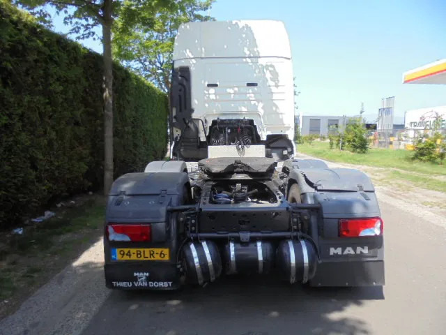 MAN TGX 26.500 XXL NL TRUCK SMART TACHO - Nyergesvontató: 5 kép. MAN TGX 26.500 XXL NL TRUCK SMART TACHO - Nyergesvontató: 5 kép.