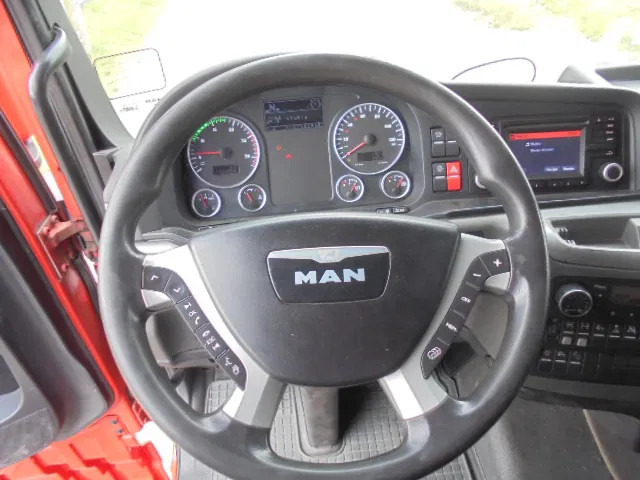 Nyergesvontató MAN TGX 33.480 6X4 Manual Gearbox Retarder: 13 kép. Nyergesvontató MAN TGX 33.480 6X4 Manual Gearbox Retarder: 13 kép.