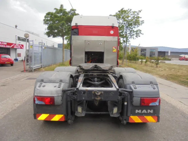 MAN TGX 33.480 6X4 Manual Gearbox Retarder - Nyergesvontató: 5 kép. MAN TGX 33.480 6X4 Manual Gearbox Retarder - Nyergesvontató: 5 kép.
