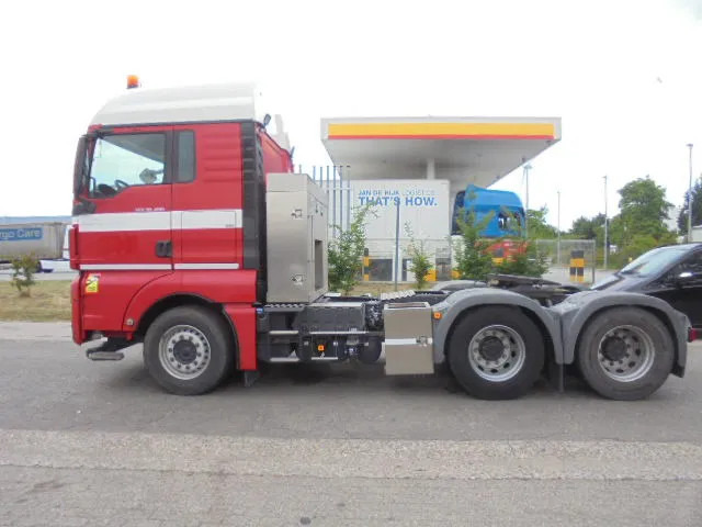 Nyergesvontató MAN TGX 33.480 6X4 Manual Gearbox Retarder: 15 kép. Nyergesvontató MAN TGX 33.480 6X4 Manual Gearbox Retarder: 15 kép.